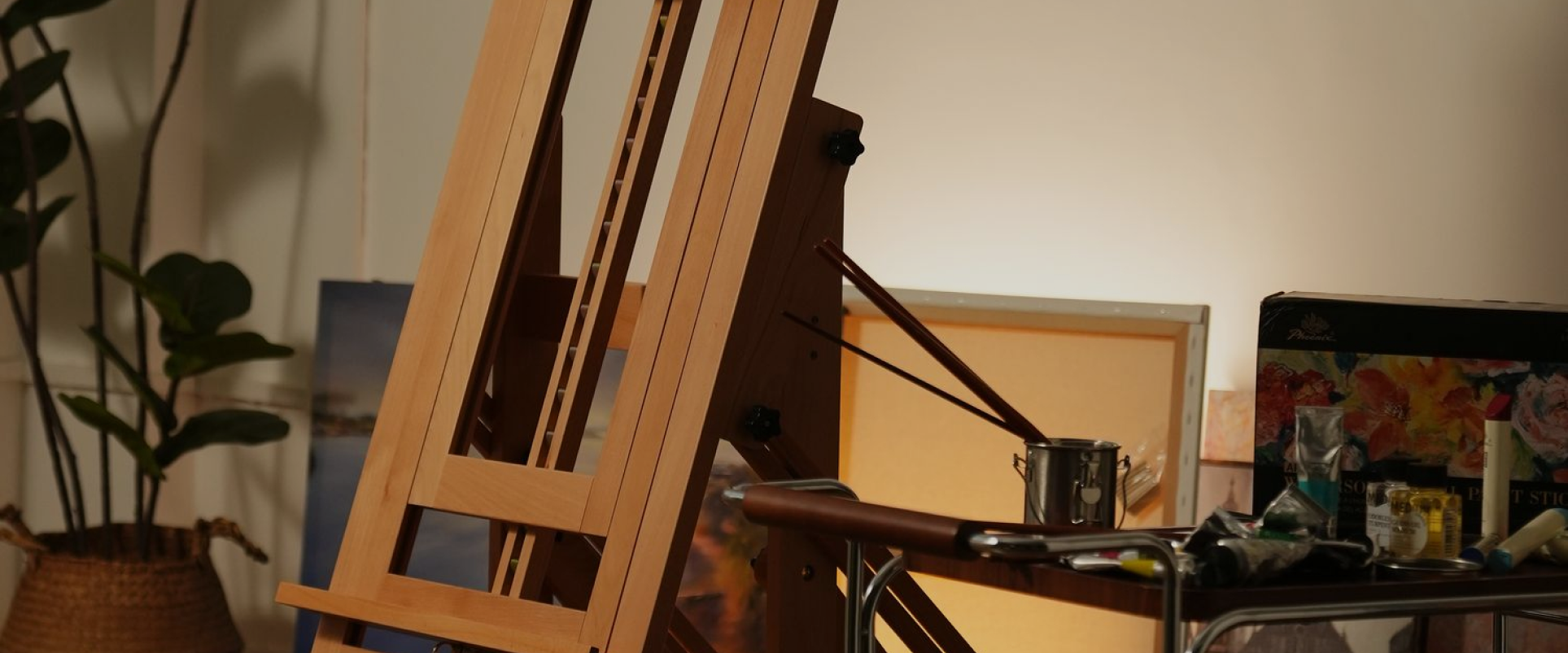 Rolling H-FrameStudio Easel with Tray