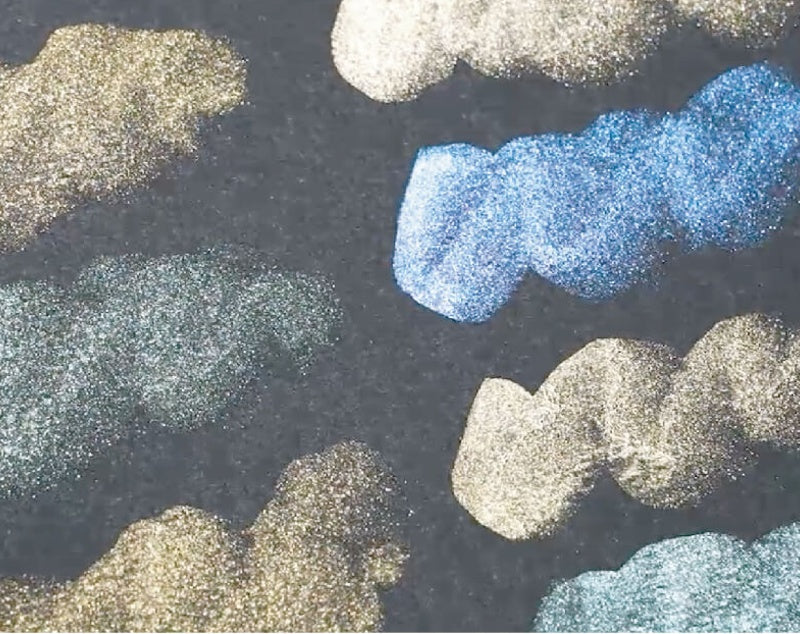Shimmer That Responds to Light.