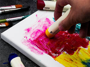 Oil Painting, Directly in Your Hand